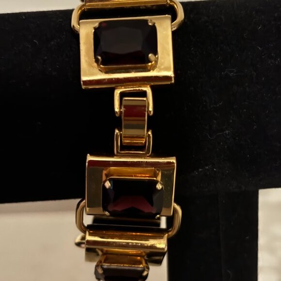 Lord Taylor's Violet Color Bracelet in Gold Tone (8.25") - Picture 10 of 12